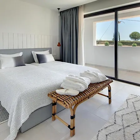 Villa Ocean Marina, Panoramic And Heatable Pool By Dreamvillasalbufeira *